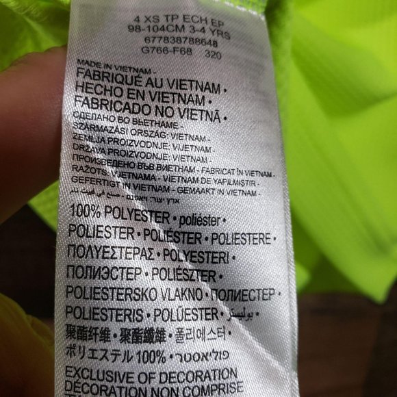 Nike NWT lightweight hooded long sleeve shirt xsma - Picture 9 of 9